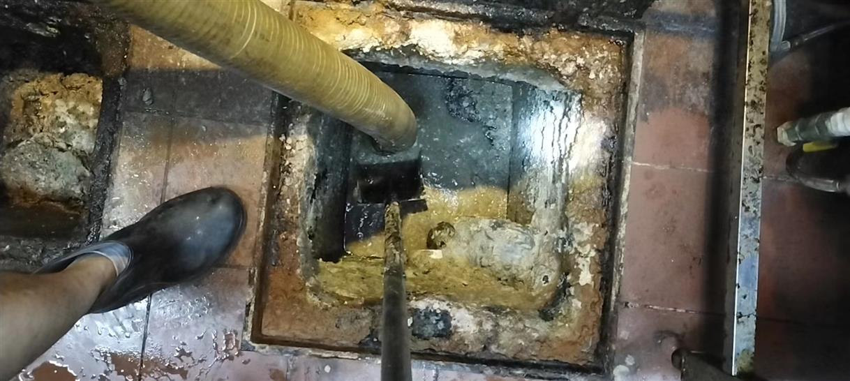 黄圃镇污水池清理一般都有毒气，怎么预防中毒呢？