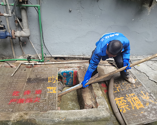 黄圃镇清掏化粪池